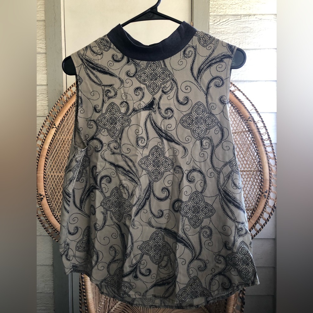 Vintage Hunter's Glen Tan Tank Top with Black Paisley-like Pattern Cottagecore
